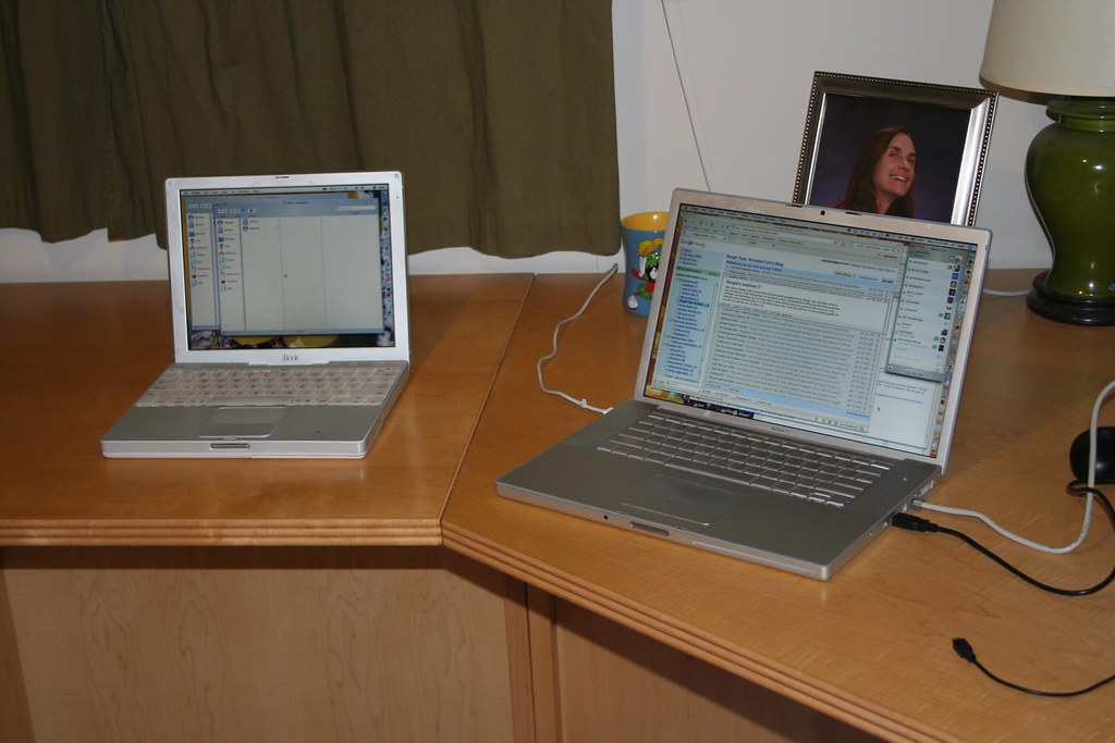 Clarion 27 Inch Monitor - inch display, 27 inch (photo 2)
